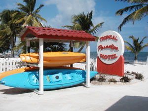 Tropical Paradise Hotel is an inexpensive beachfront resort located on the idyllic little island of Caye Caulke, Belize offering a range of accommodations from beach cabanas to deluxe suites. Ideal for those looking for a relaxing holiday with superb diving and snorkelling on the Belize Barrier Reef.